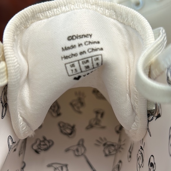 Disney & Call it Spring Donald Duck Vegan Platform Sneakers - Picture 14 of 15